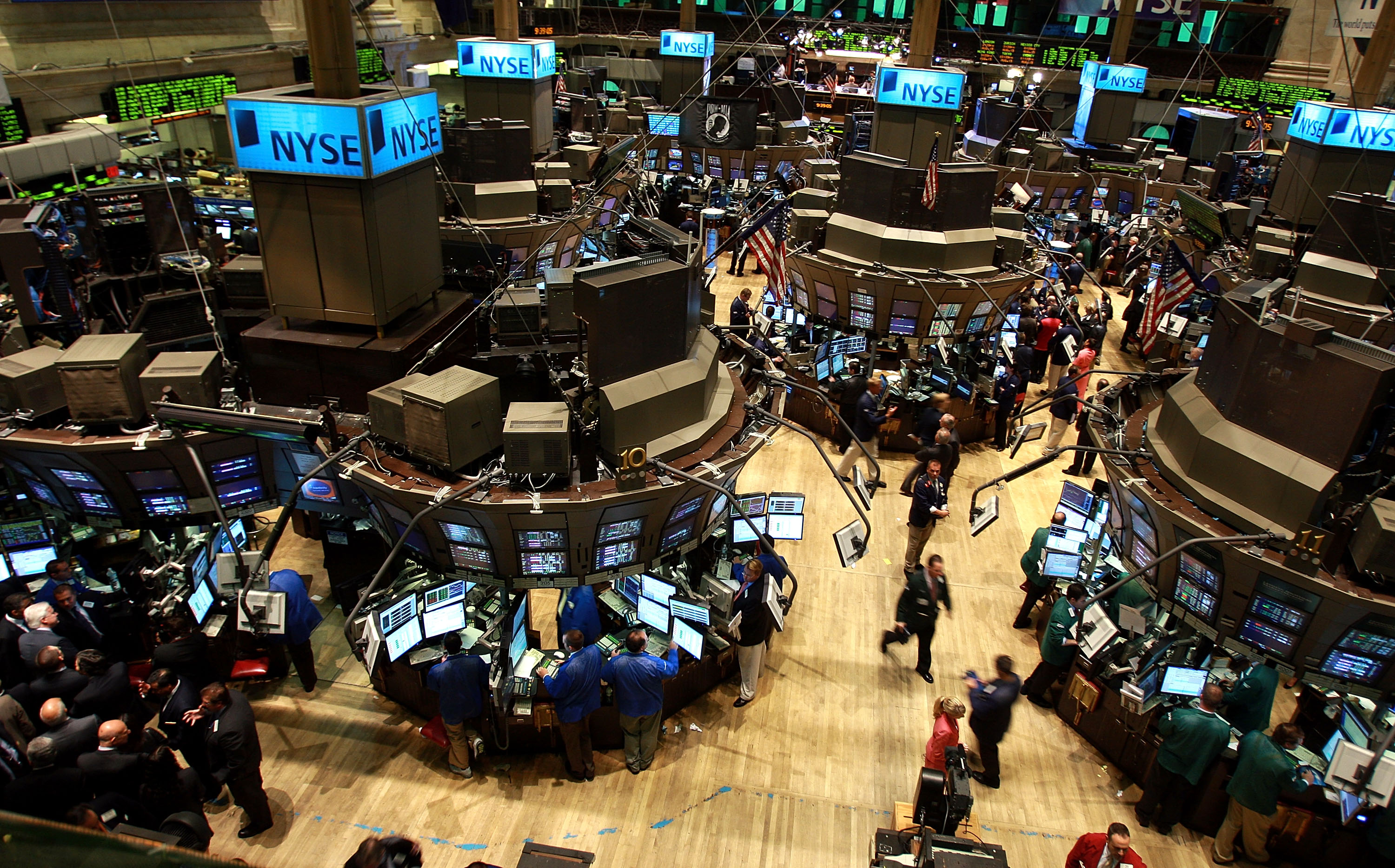 Wall-Street-stock-exchange.jpg
