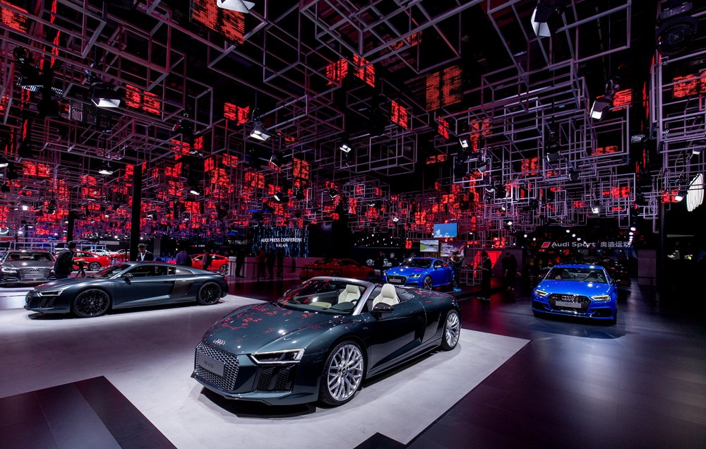 8.Audi+Sport家族凭借多款重磅车型引燃现场，共同诠释奥迪品牌的百年运动之魂.jpg