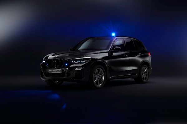 P90363286_lowRes_the-new-bmw-x5-prote.jpg