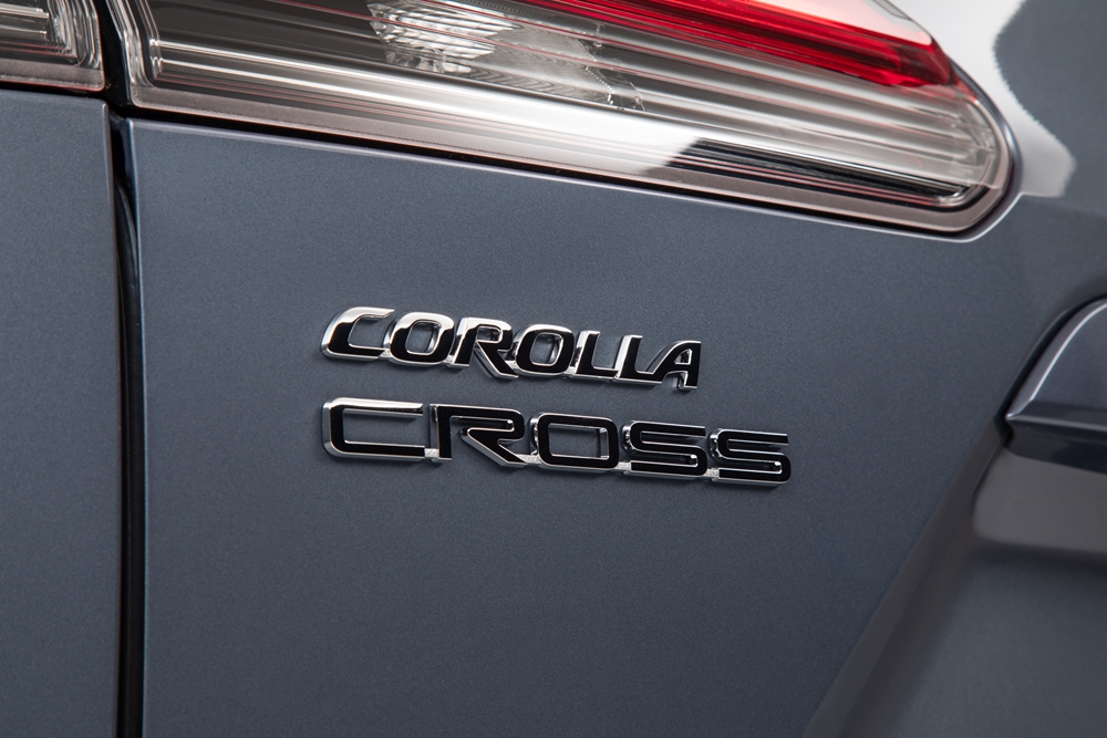 2022_Toyota_Corolla_Cross_Celestite_006.jpg