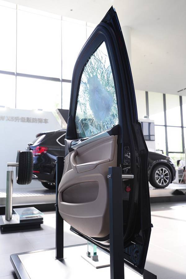 7.BMW X5升级版防弹车车门