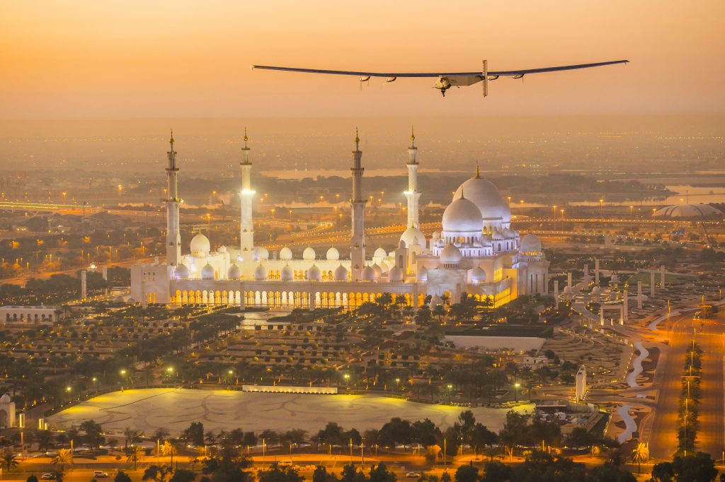 2015_02_26_Solar_Impulse_2_RTW_First_Test_Flight_AbuDhabi_Revillard__09-1024x682.jpg