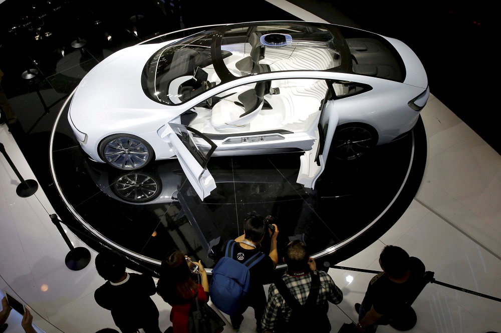 2016-04-25T133806Z_1018223933_GF10000395264_RTRMADP_3_AUTOSHOW-BEIJING.jpg