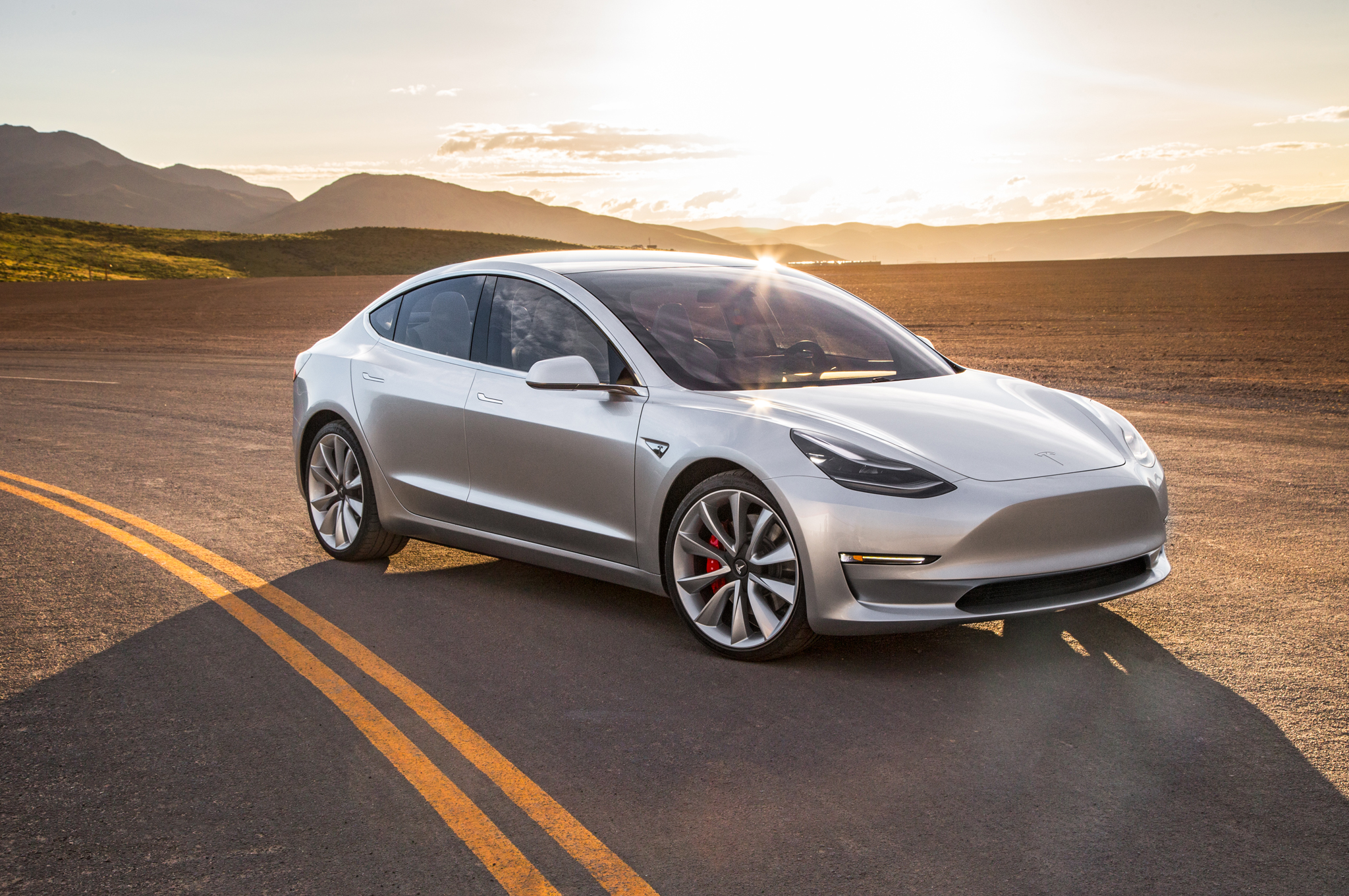 2017-Tesla-Model-3-front-three-quarter-03.jpg