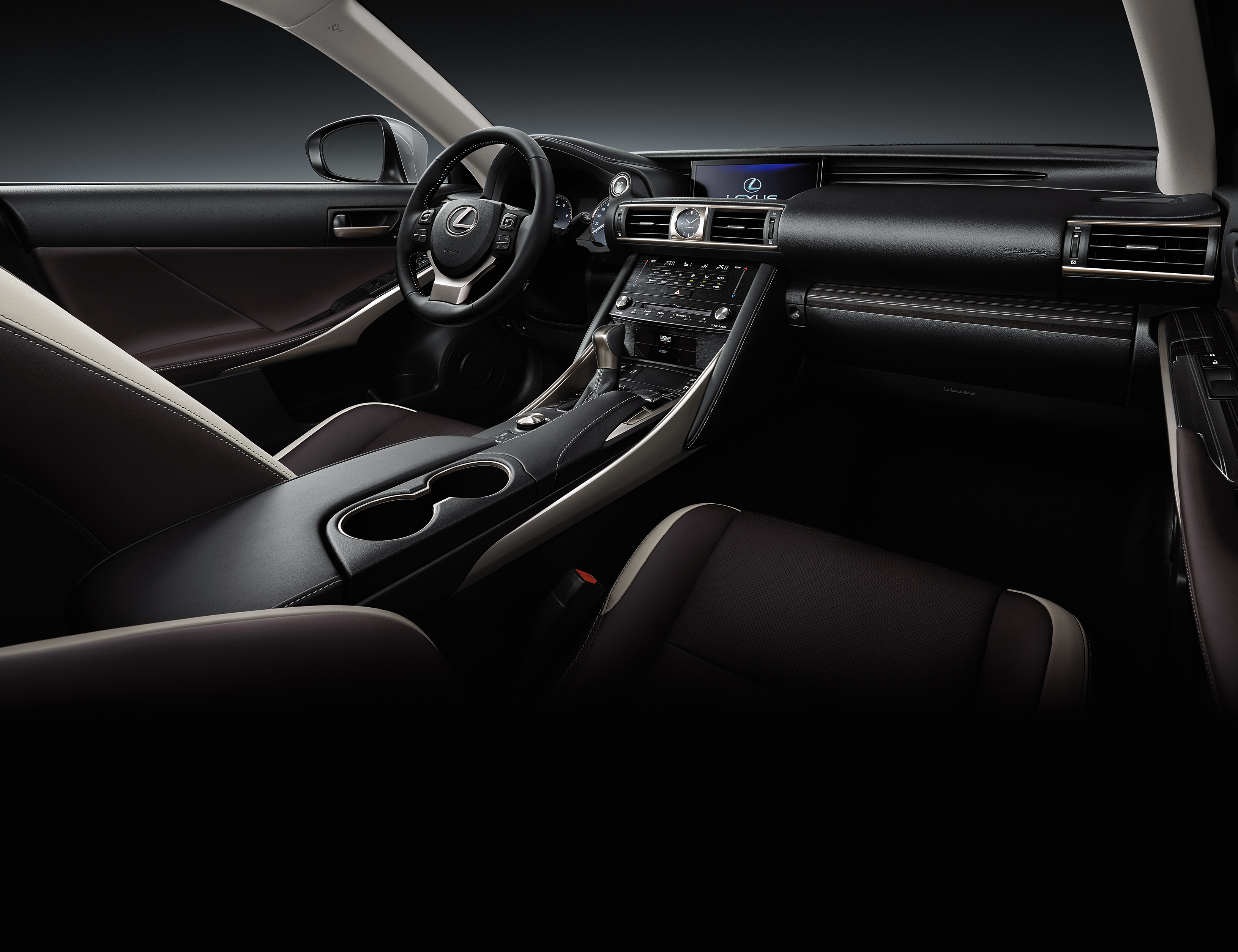 新LEXUS雷克萨斯IS300-04.jpg