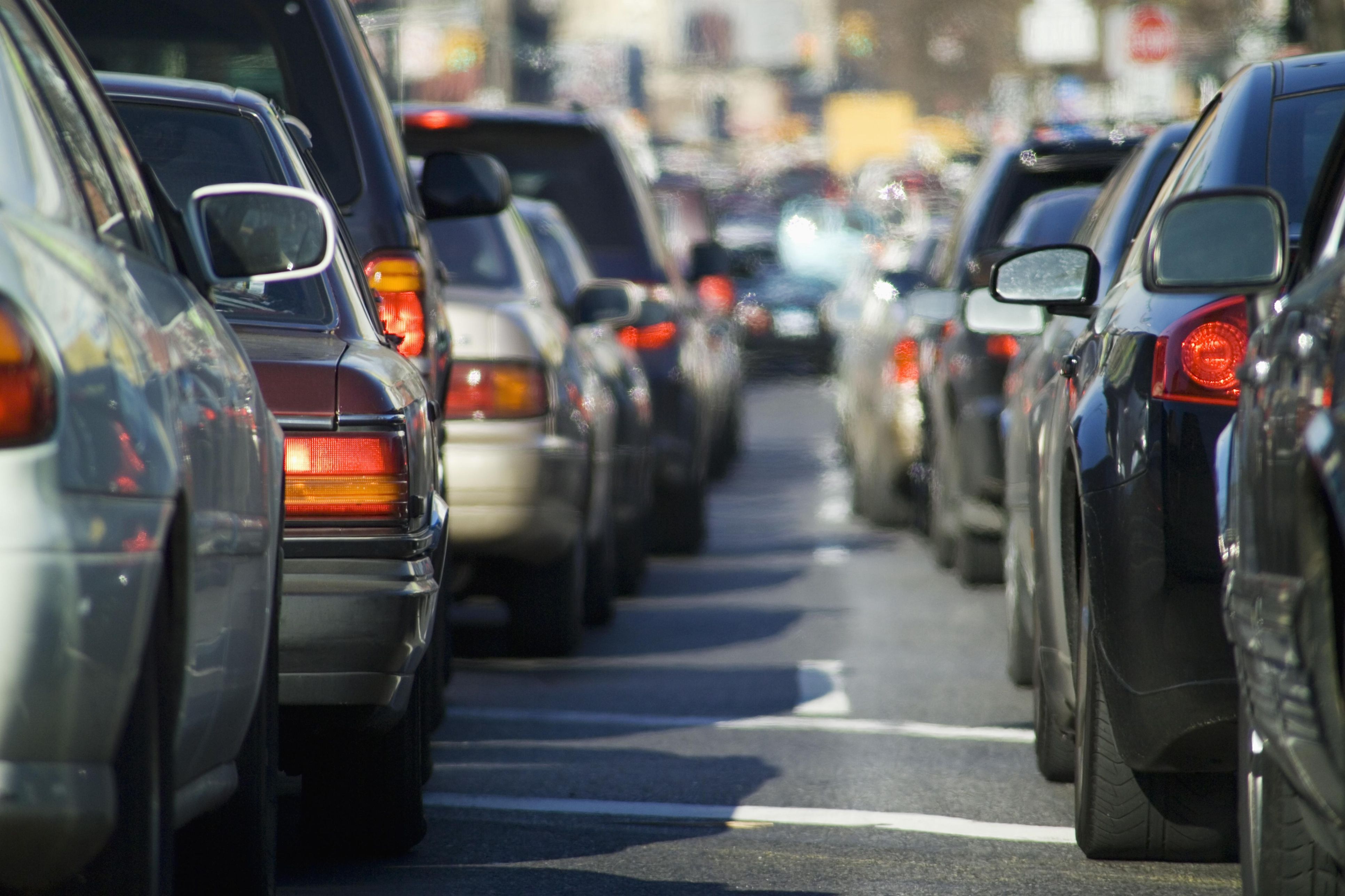 bumper-to-bumper-traffic-79253815-57cb590a5f9b5829f450fd1c.jpg