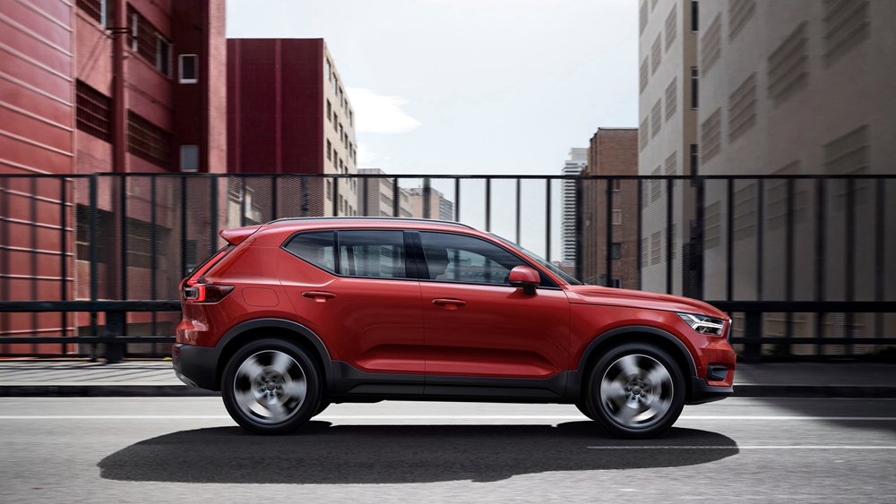 213080_New_Volvo_XC40_exterior.jpg