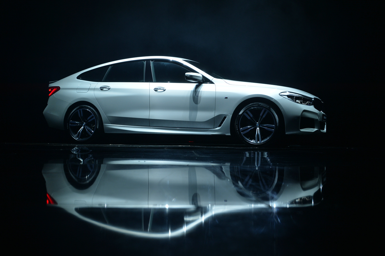 06. 创新BMW 6系GT.jpg