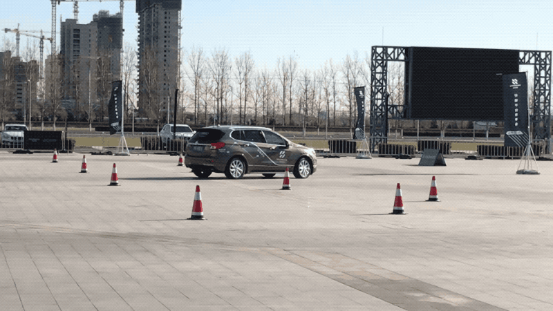 禾多8弯.gif