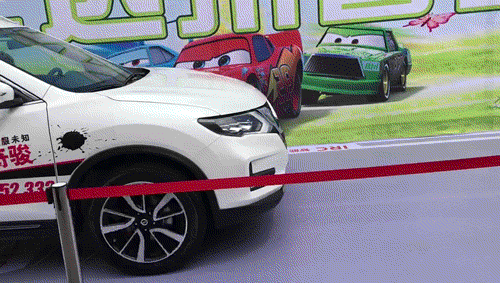 b8f1f2f3-9652-467c-8b40-523fec51dfc4.gif
