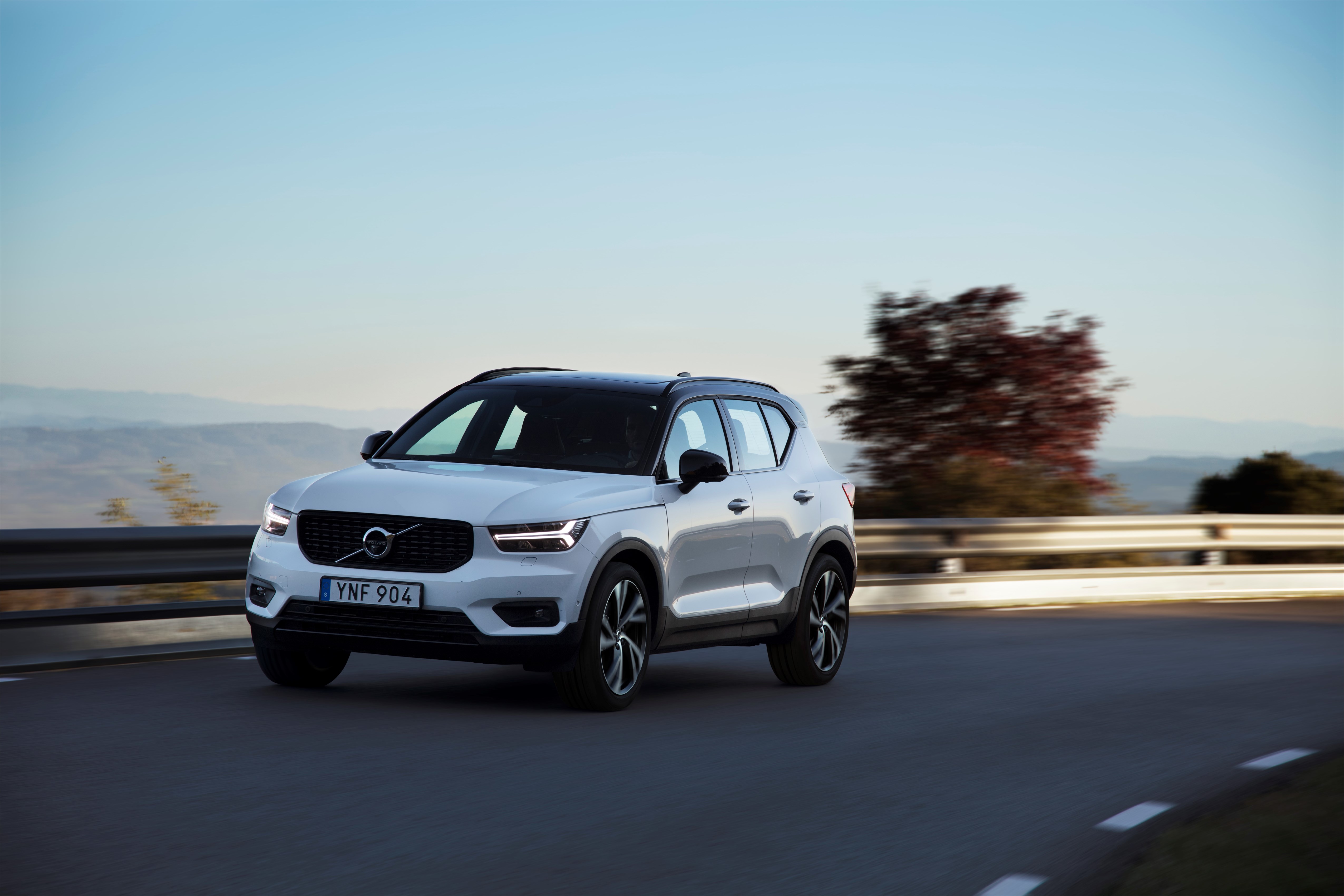 沃尔沃汽车首款紧凑型SUV XC40.jpg
