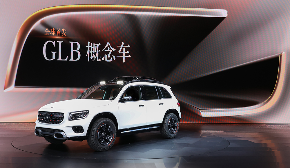 10.+梅赛德斯-奔驰GLB概念车昭示着新生代家族的最新成员即将到来.jpg