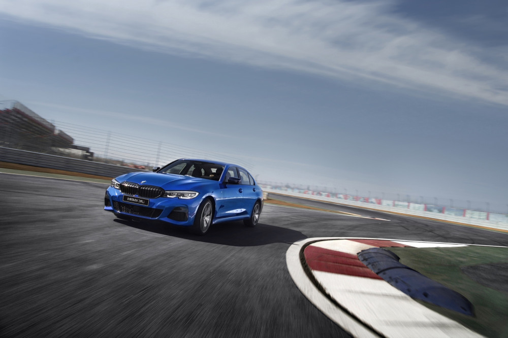 02.全新BMW 3系Li_副本.jpg
