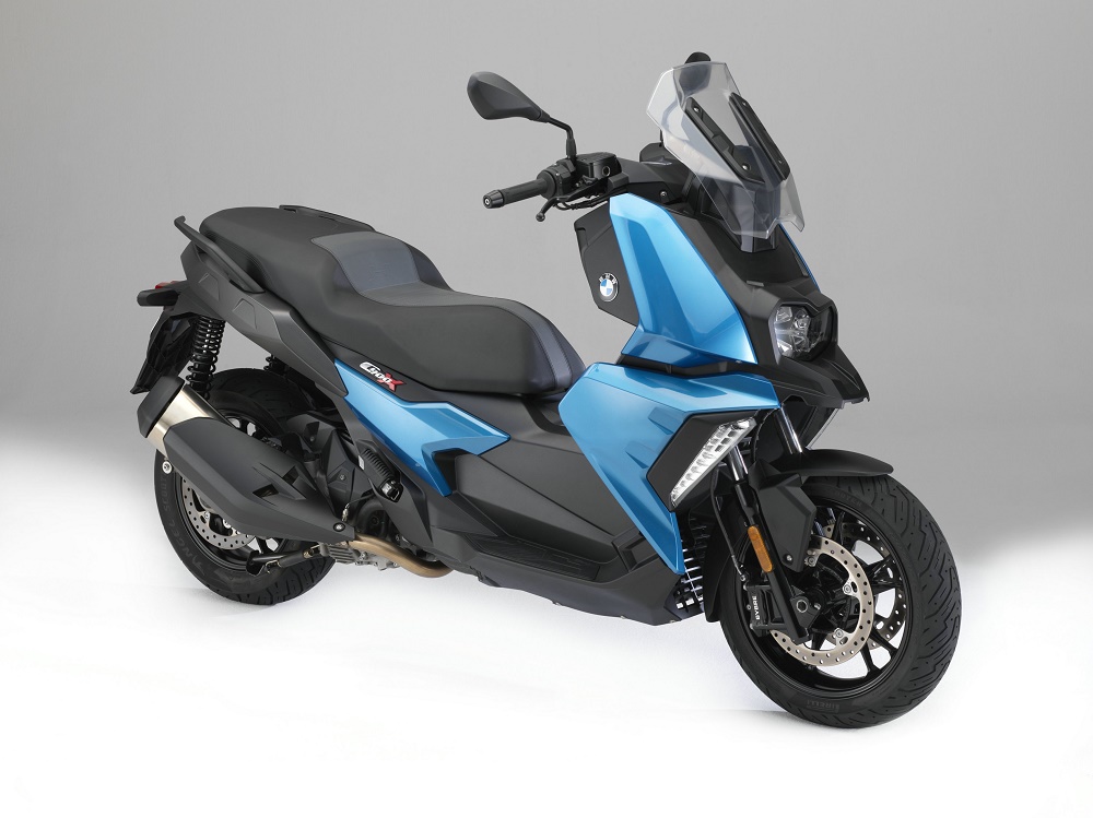 02.全新BMW C 400 X天空蓝.jpg