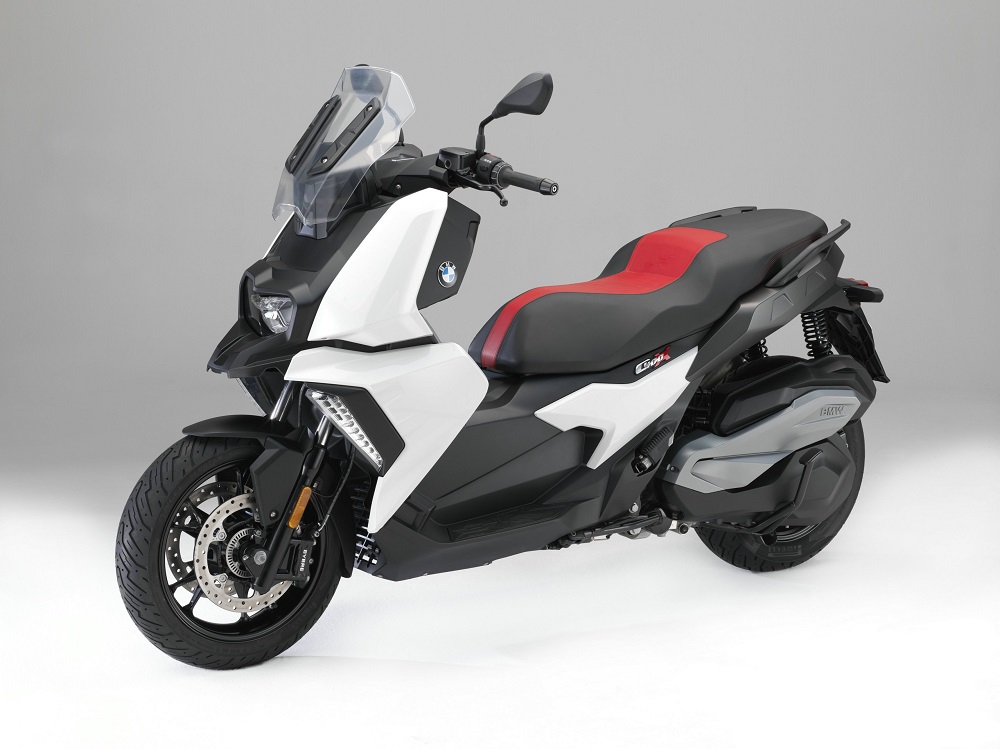 03.全新BMW C 400 X阿尔卑斯白.jpg
