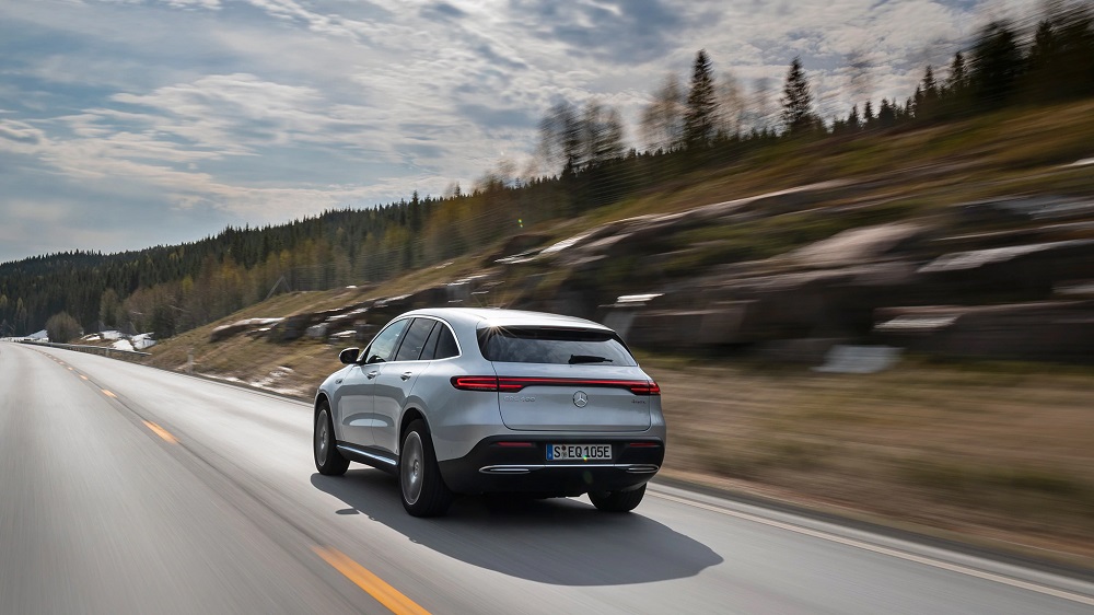2020-Mercedes-Benz-EQC-136.jpg