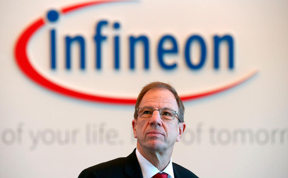 ploss-ceo-of-german-semiconductor-manufacturer-infineon-poses-before-the-companys-annual-news-conference-in-neubiberg.jpg