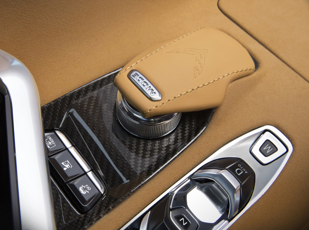 2020-Chevrolet-Corvette-Stingray-026.jpg