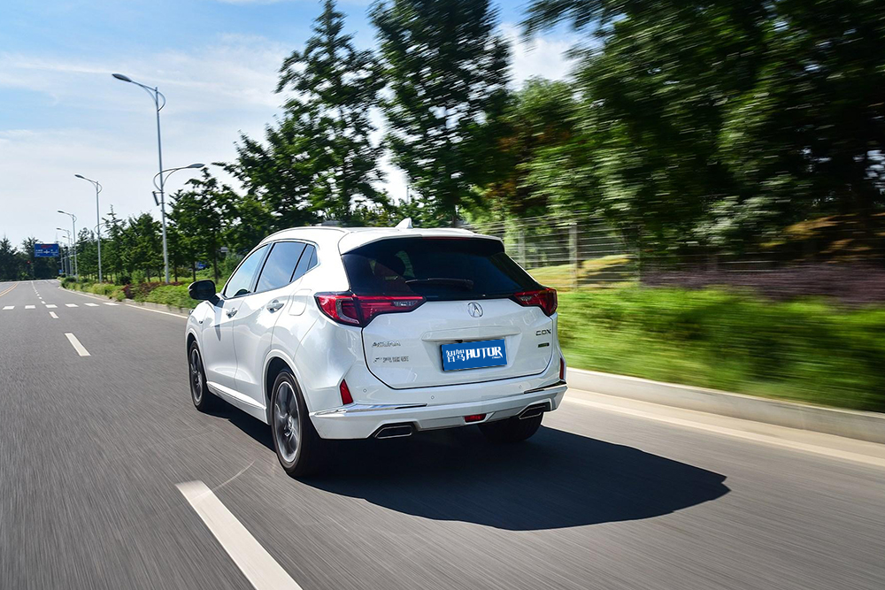 autohomecar__ChsEj1ubjbSAfuobAAnviV7O178588副本.jpg