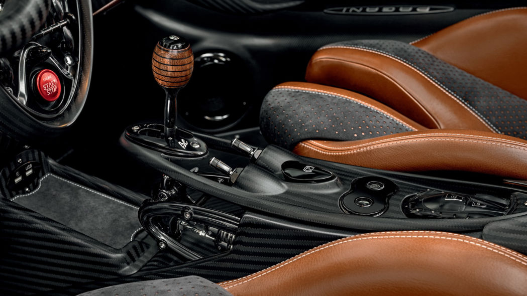 Pagani-Huayra-Roadster-BC-15.jpg