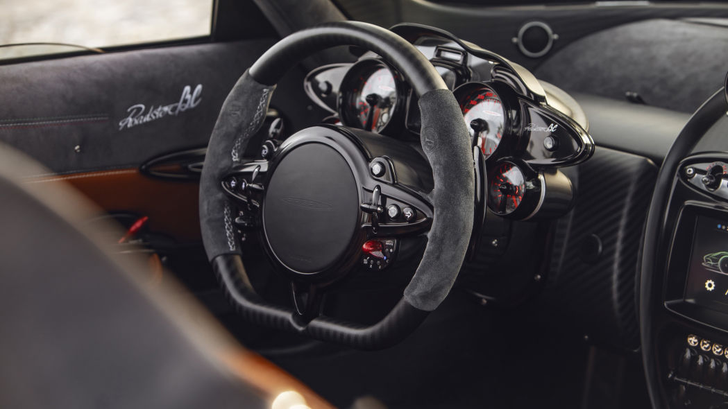 Pagani-Huayra-Roadster-BC-04.jpg
