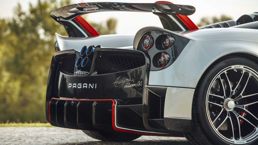 Pagani-Huayra-Roadster-BC-02.jpg