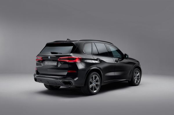 P90363288_lowRes_the-new-bmw-x5-prote.jpg