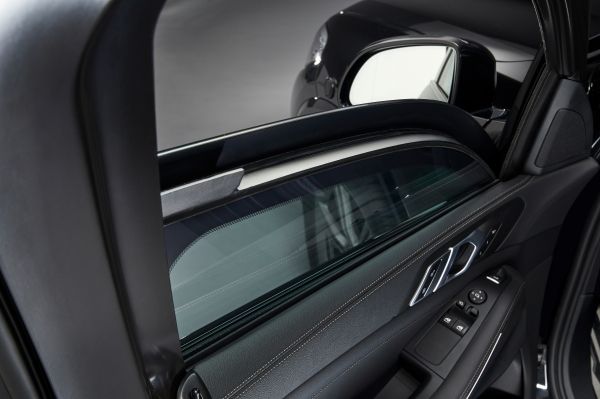 P90363304_lowRes_the-new-bmw-x5-prote.jpg