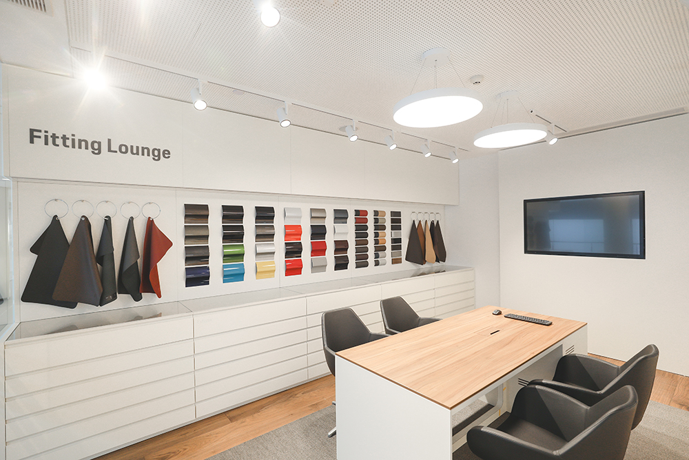 配件展示区.jpg