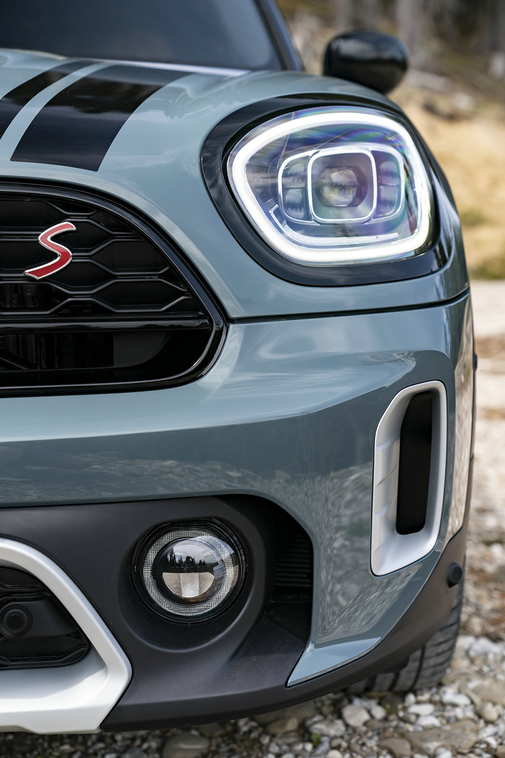 03. 新一季MINI COUNTRYMAN前脸.jpg