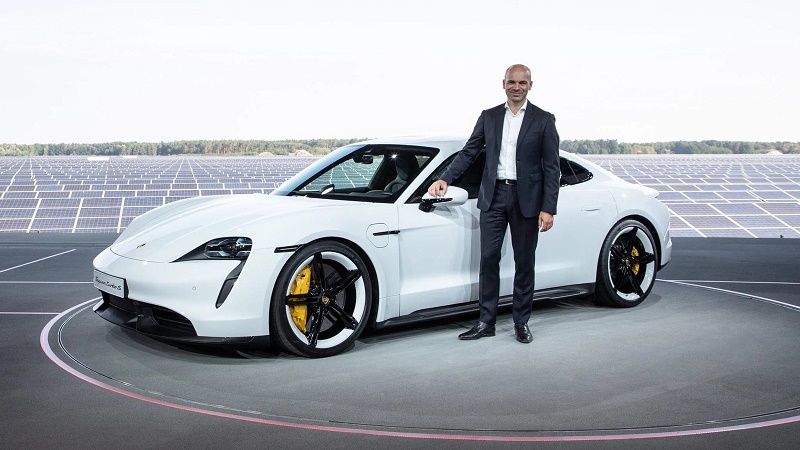 porsche-vp-of-chassis-development-joins-apple-following-fantastic-headhunting-155552_1.jpg