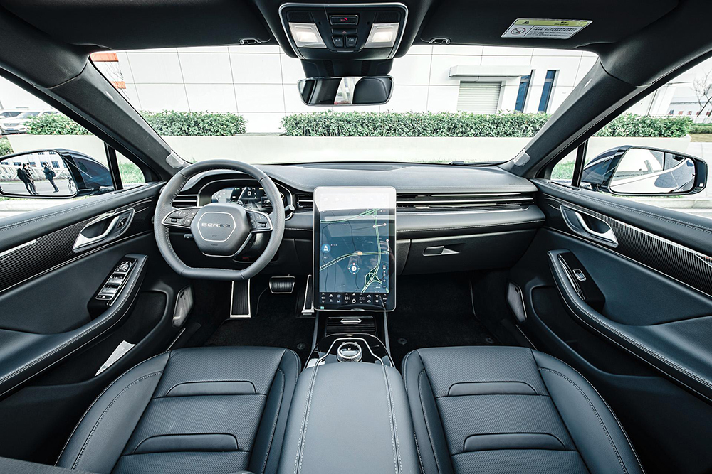 autohomecar__ChwFqWAPdoKATpTwAA7BfbYzey0956.jpg