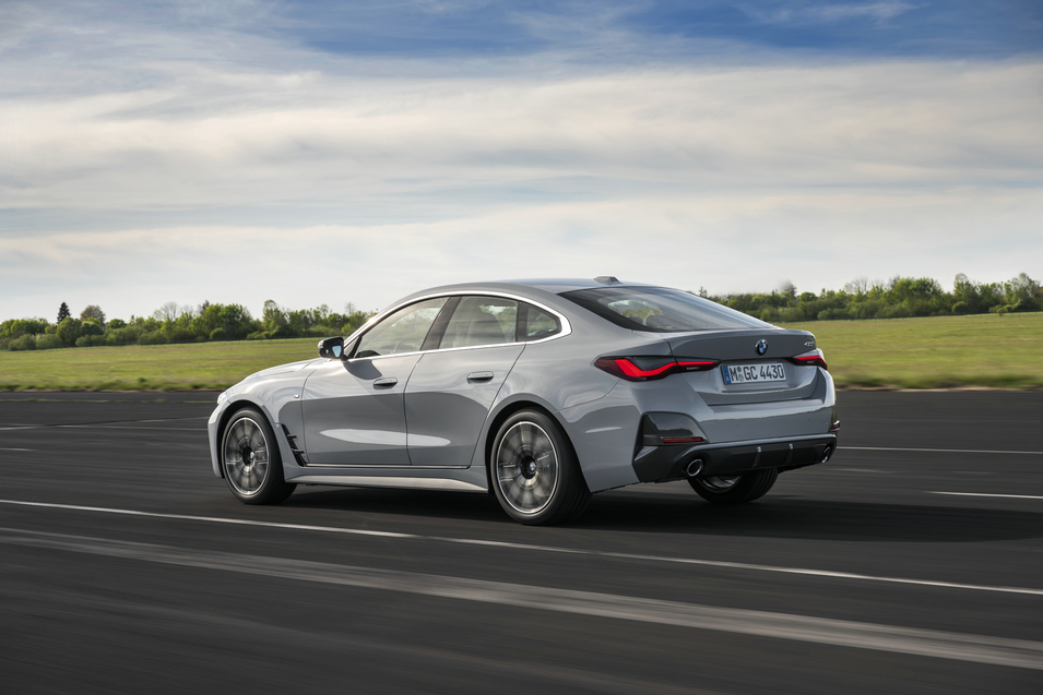 03. 全新BMW 4系四门轿跑车-外观.jpg