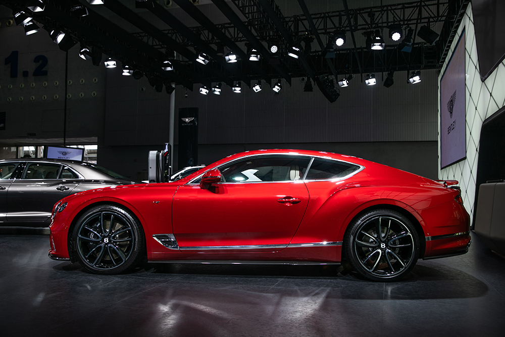 6. 宾利欧陆GT V8 (祥龙红).jpg