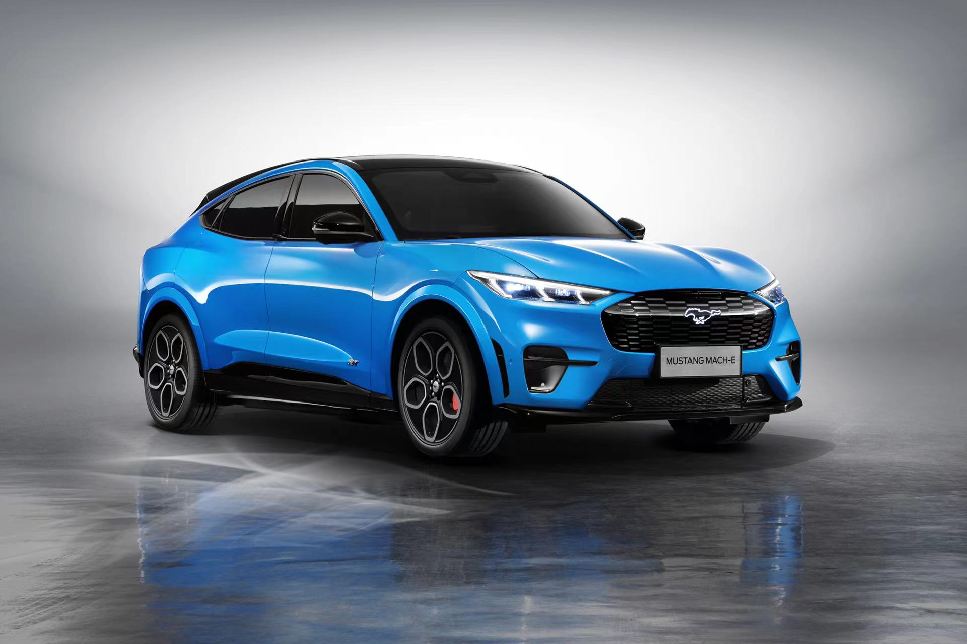 智能纯电SUV Mustang Mach-E.jpg
