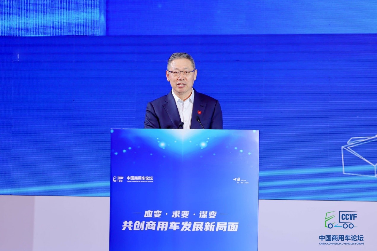 胡汉杰.jpg