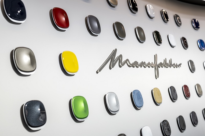 05.车展期间，梅赛德斯-奔驰将呈现“MANUFAKTUR匠心高定”的更多个性化选择，诠释至美至臻的更多可能.jpg