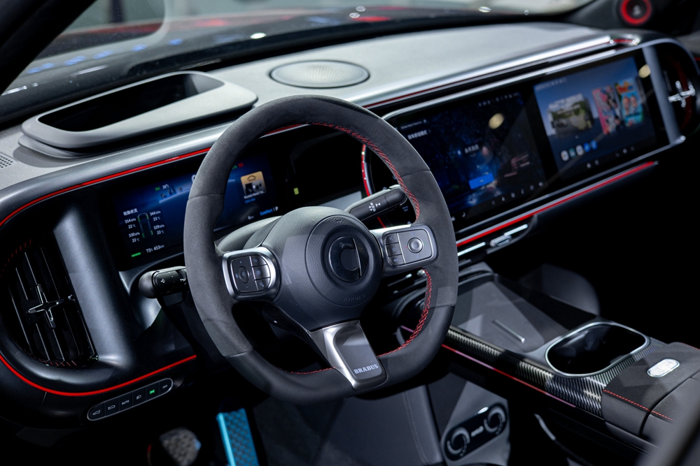 5.+BRABUS+Design专属定制内饰.jpg