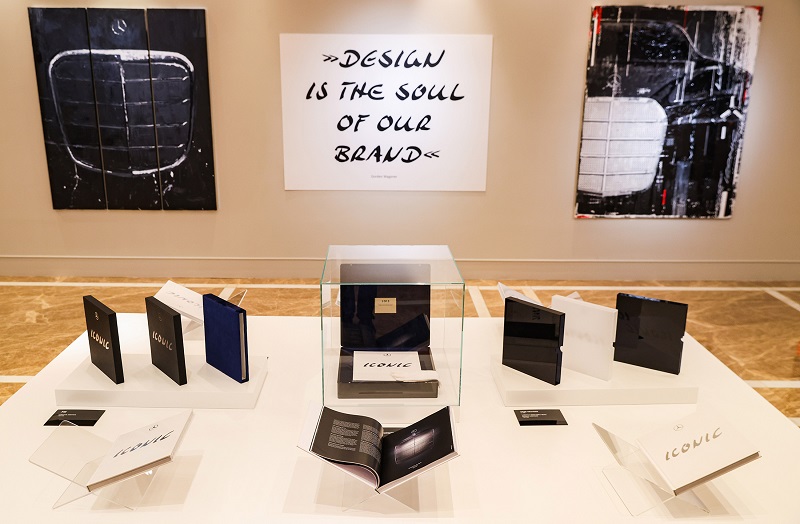 11.《ICONIC DESIGN》一书首次系统总结了梅赛德斯-奔驰经典先锋的全新时代.jpg