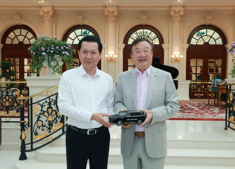 新闻稿《东风汽车与华为高层会谈:深化战略合作,共创智能汽车产品新标杆》.jpg