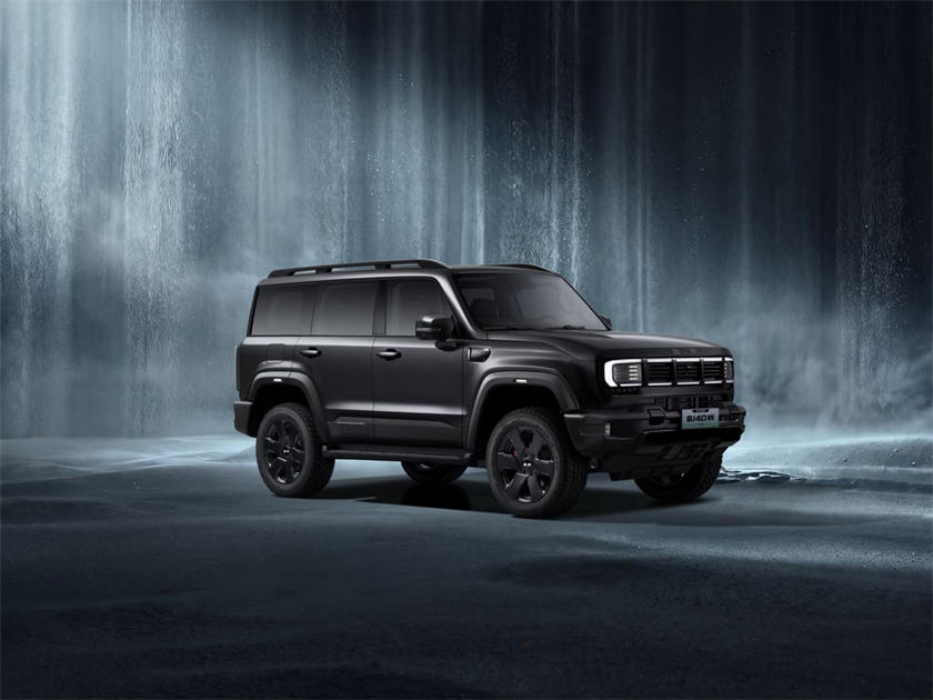 BJ40增程黑曜版上市，官方指导价18.48万元